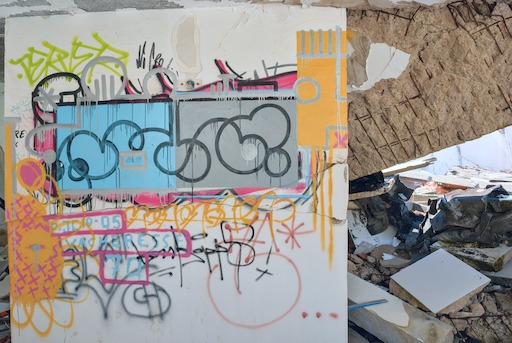 512x343: